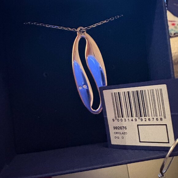 Beautiful Swarovski Crystal Pendant - 140$ OBO - Picture 8 of 8